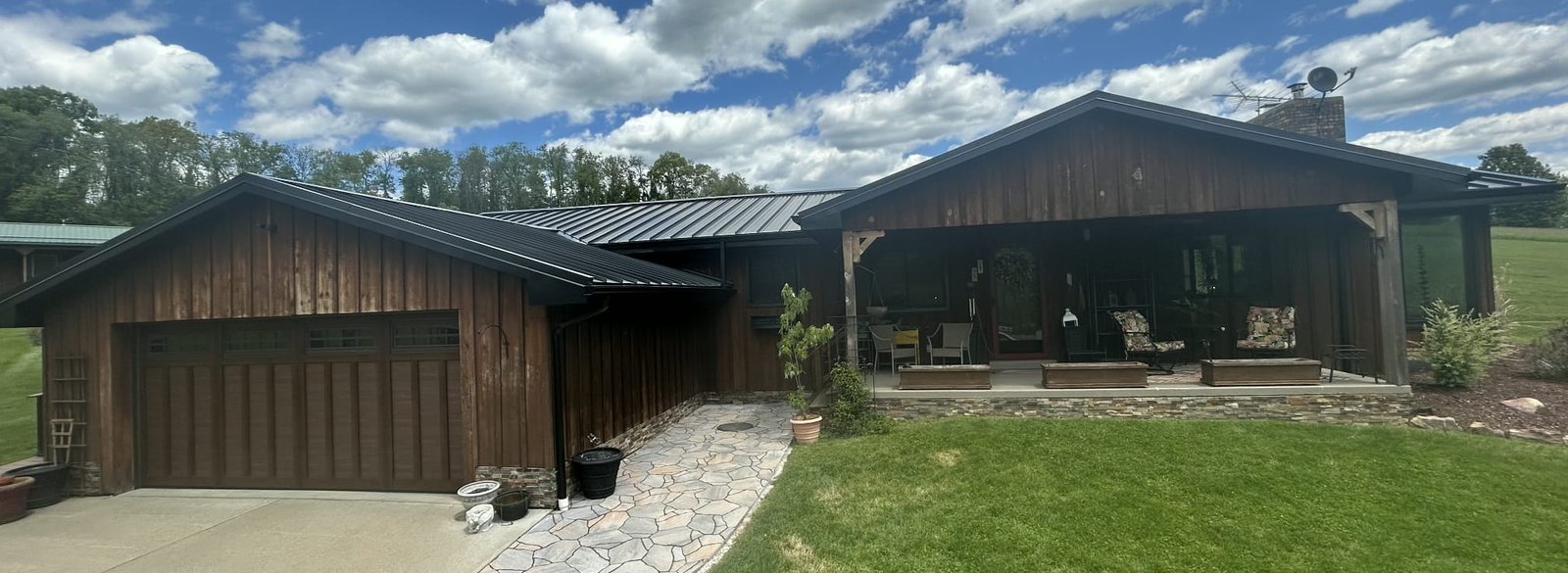 Tri-Link Contracting metal roof installation - detail craftsmanship view